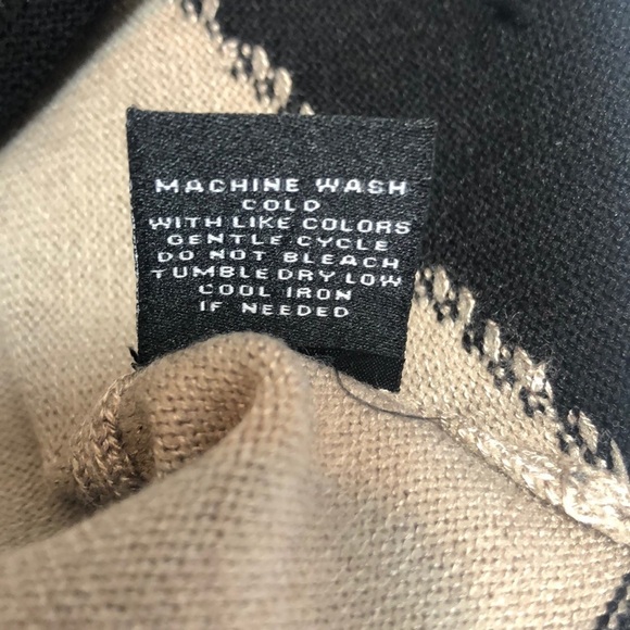 Verve ami V-Neck Color Block Sweater NWT Small - Picture 7 of 11